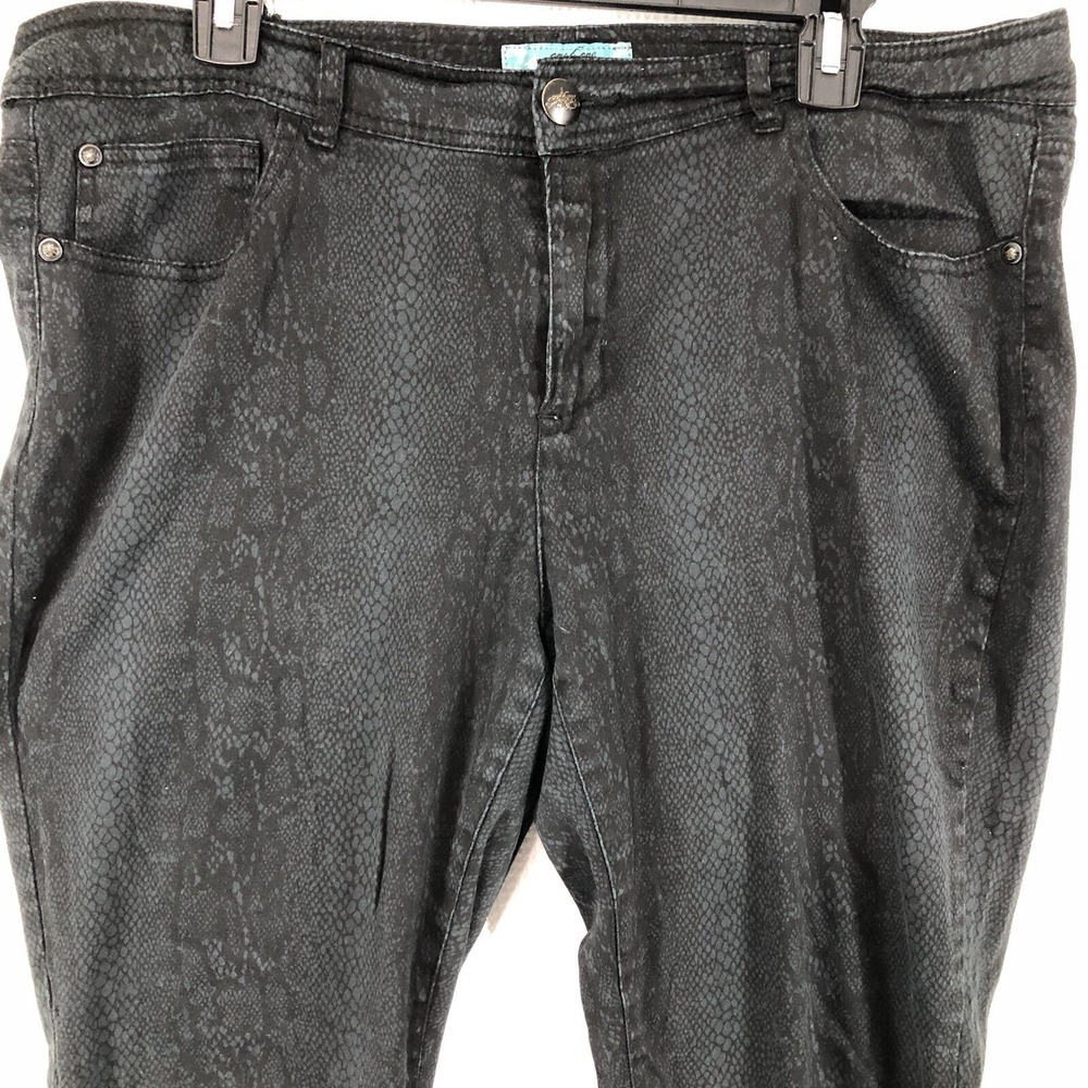 One 5 One jeans womens 14W black snake skin look super soft tapered 36 x 29 - Picture 3 of 10